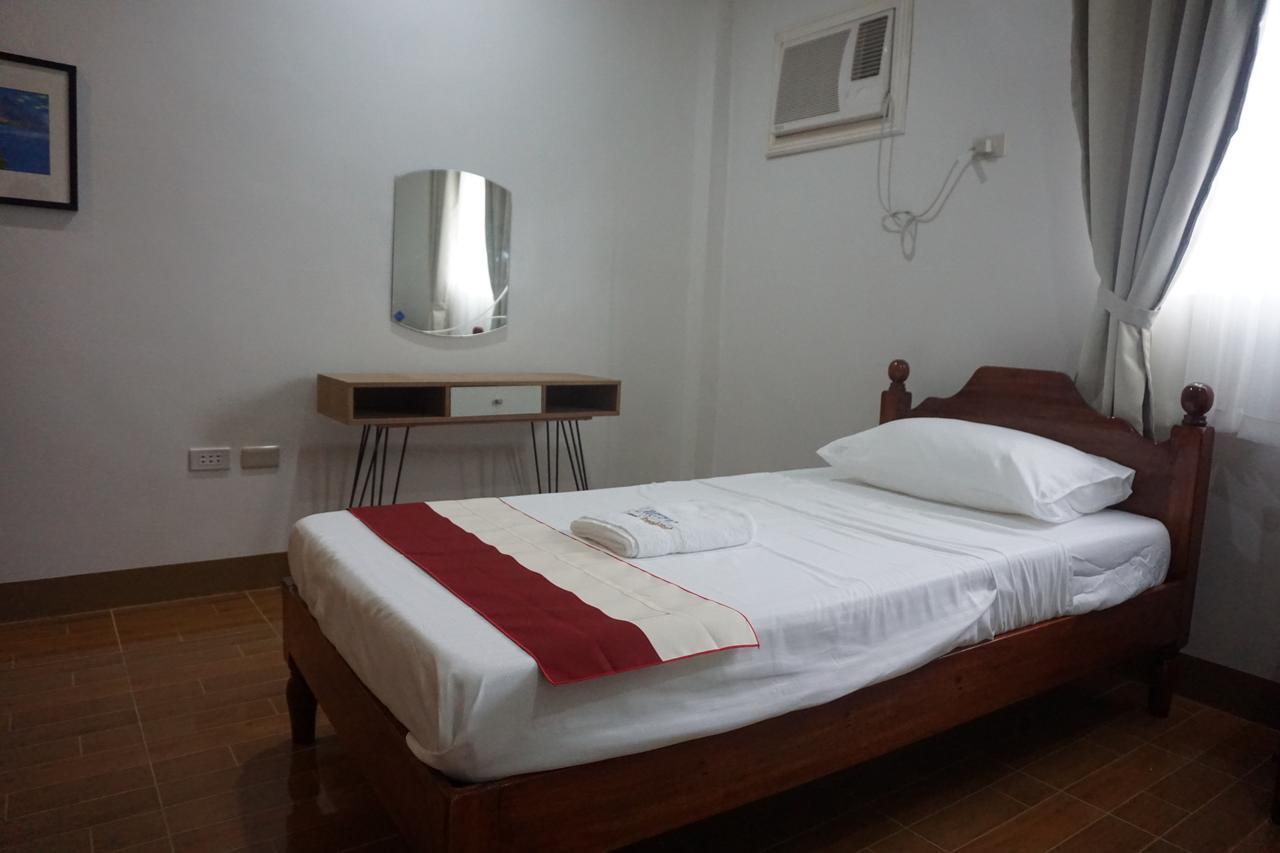 Lugano Bed And Breakfast Santa Ana  Exterior photo